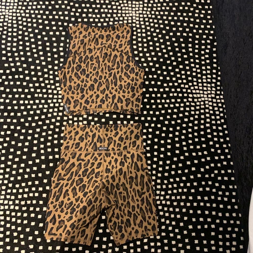 Michi Leopard exercise set - Picture 3 of 5